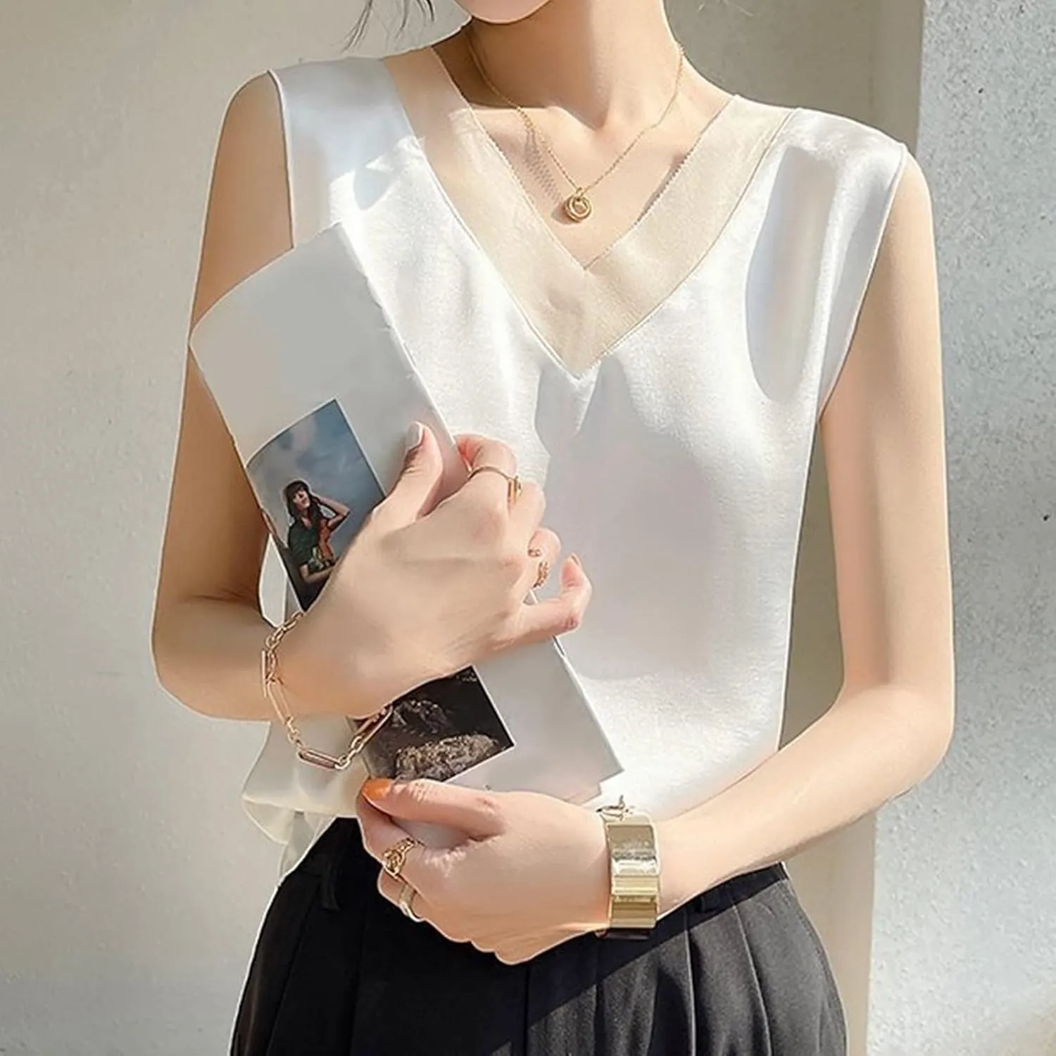 Women Tank Tops Basic Cami Tops Shirt Racerback Blouses Women's Camisole Glossy Satin Sleeveless V Neck Lace Toggle